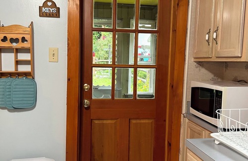 Lake Winola Casa | 3 Bedroom 1.5 bath Lake Front Cottage at beautiful Lake Winola