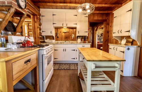 Lake Township Cabina | 3 bedroom 1 bath cabin with private frontage on Platte Lake