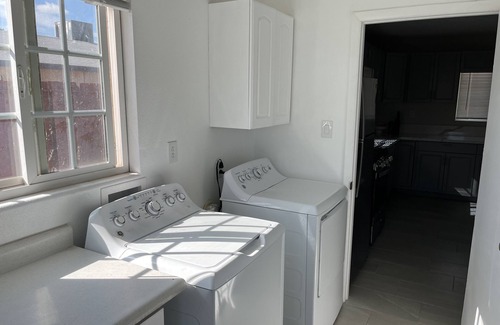 Blythe Casa | 3 bedroom 1 bath house washer & dryer in unit ac tv Newly renovated furnished