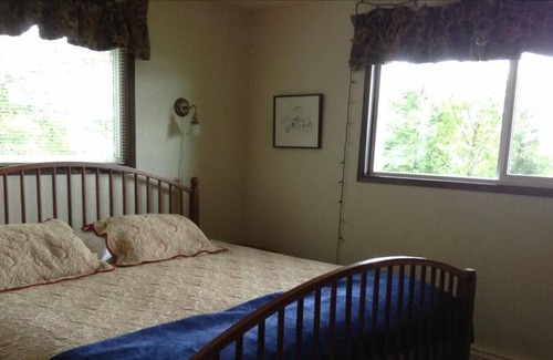 Sitka Casa | 3 bedroom, 1 bathroom, sleeps up to 6