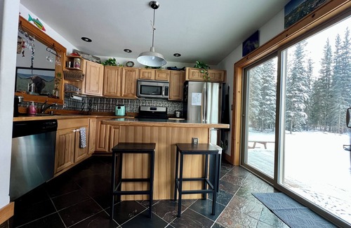 Deltana Casa | 3-bedroom 2 1/2 Bath house Delta Junction close to Clearwater Campground
