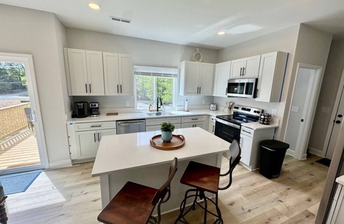 High Point Casa | BRAND NEW 3 Bedroom, 2.5 Bath House