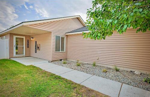 Jerome Casa | 3 bedroom 2 bath, Garage, Walk to Park, Central Location, Pets OK