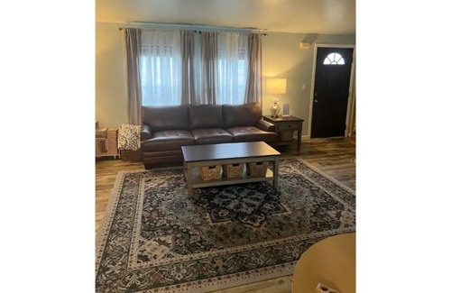 Goldendale Otro | 3 bedroom/2 bath home with privacy