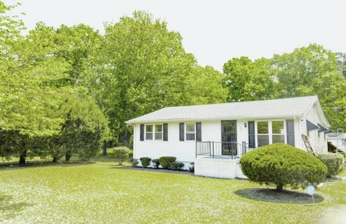 Harbinger Casa | 3 bedroom 2 bath Vacation Home near beach