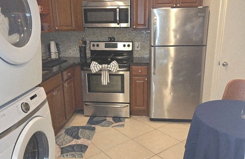 Montpelier Condominio | 3 Bedroom 2 Bathroom Cozy, Condo in Laurel, Maryland - Central Location
