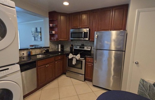 Montpelier Condominio | 3 Bedroom 2 Bathroom Cozy, Condo in Laurel, Maryland - Central Location