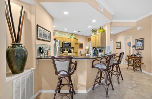 Tropical Cove Condominio | 3 bedroom/2 bathroom at Lexington Country Club