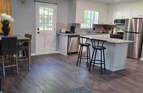 Perry Casa | 3-bedroom/2 full bath house in Perry, Ga with all the amenities, and hospitality