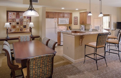 Florida Central Atlantic Coast Complejo | 3 bedroom/2 full baths Club Wyndham Bonnet Creek New Listing minutes from Disney