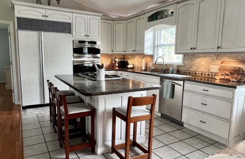 Buchanan Casa | New Listing with Easy Access to the Upper James River
