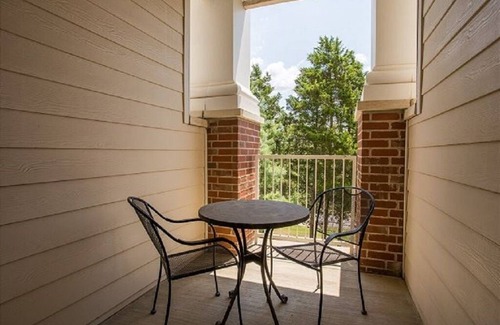 Branson Condominio | 3 Bedroom 3 Bath Luxury Condo - Elevator access, Pool
