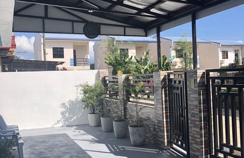 San Pedro Casa | Casa de 3 dormitorios y 3 baños en una subdivisión segura