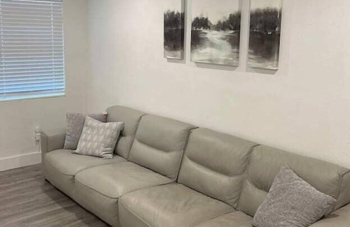 Biscayne Park Apartamento | 3 Bedroom 665028 by Houzlet