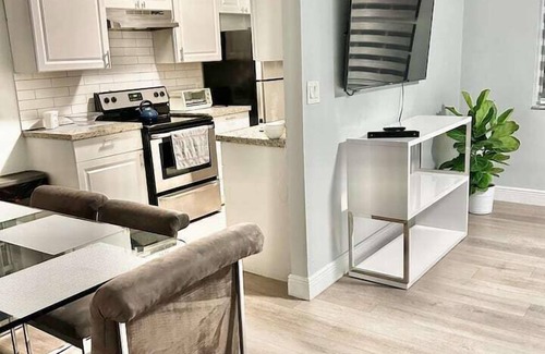 South Miami Apartamento | 3 Bedroom 708545 by Houzlet