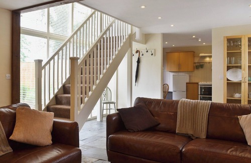 Llandrindod Wells Cabaña | 3 bedroom accommodation in Penybont, near Llandrindod Wells