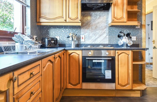 Cromarty Firth Cabaña | 3 bedroom accommodation in Alness, near Invergordon