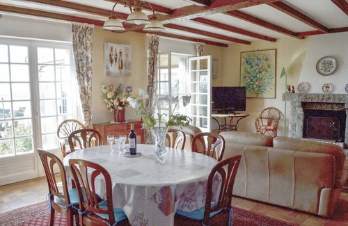 Plomodiern Casa | 3 bedroom accommodation in Plomodiern