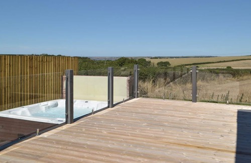 Hasguard Cross Cabaña | 3 bedroom accommodation in Hasguard Cross, near Haverfordwest