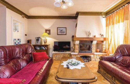 Praputnjak Casa | 3 bedroom accommodation in Praputnjak