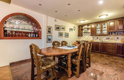 Praputnjak Casa | 3 bedroom accommodation in Praputnjak