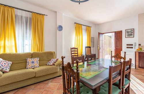 Alozaina Casa | 70 m² Casa ∙ 3 habitaciones ∙ 5 personas