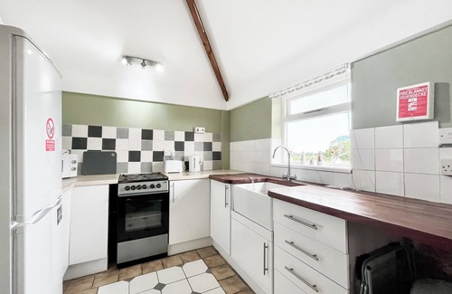 Hartgrove Cabaña | 3 bedroom accommodation in East Orchard, near Shaftesbury