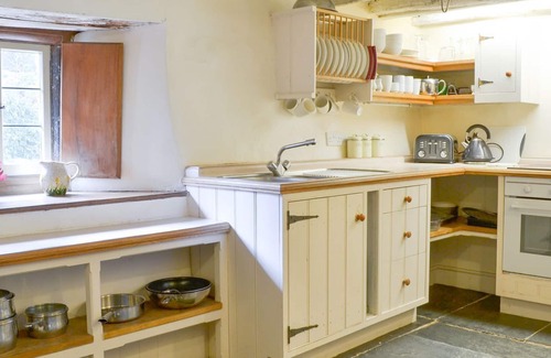 Brazzacott Cabaña | 3 bedroom accommodation in Yeolmbridge, near Launceston