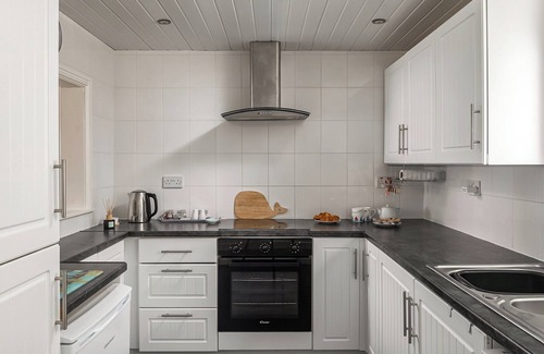 Cemaes Bay Cabaña | Alojamiento de 3 habitaciones en Cemaes Bay