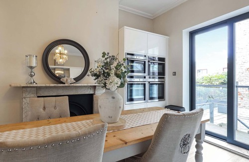 Cheltenham Cabaña | 3 bedroom accommodation in Cheltenham