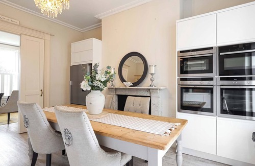 Cheltenham Cabaña | 3 bedroom accommodation in Cheltenham