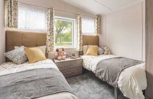 Selsey Cabina | 3 bedroom accommodation in Selsey, Chichester