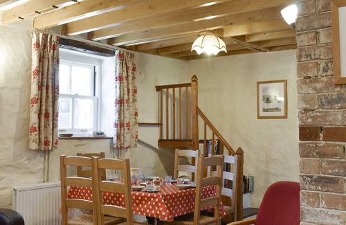 Llwyngwril Cabaña | 3 bedroom accommodation in Llwyngwril, near Barmouth