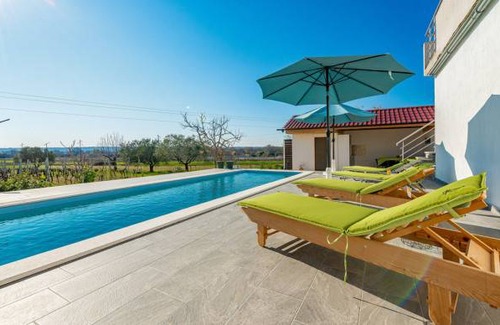 Galovac Casa | 100 m² Casa ∙ 3 habitaciones ∙ 7 personas