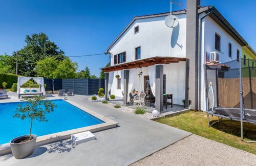 Rezanci Apartamento | 92 m² Apartamento ∙ 3 habitaciones ∙ 6 personas