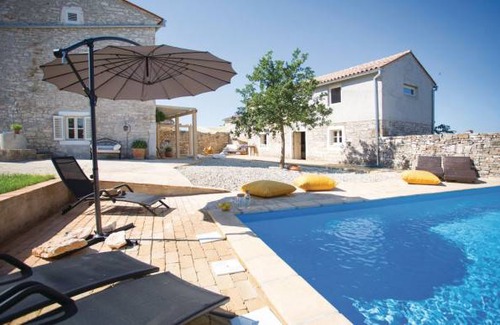 Rezanci Casa | 135 m² Casa ∙ 3 habitaciones ∙ 6 personas