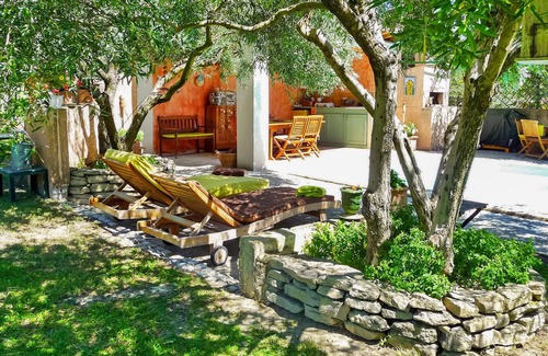 Roquemaure Casa | 3 bedroom accommodation in Roquemaure