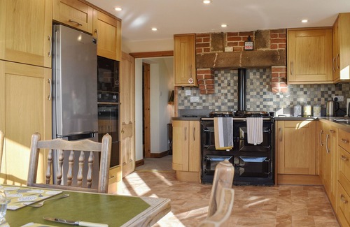 Denstone Cabaña | 3 bedroom accommodation in Ashbourne