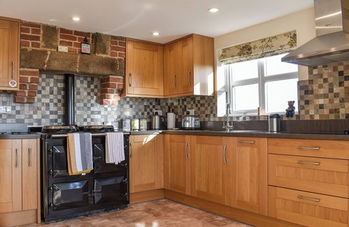 Denstone Cabaña | 3 bedroom accommodation in Ashbourne