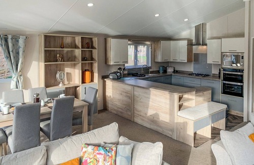 Carnforth Cabina | 3 bedroom accommodation in Carnforth