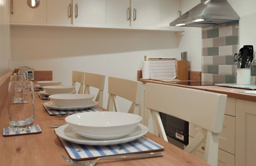 Fishguard Cabaña | 3 bedroom accommodation in Fishguard