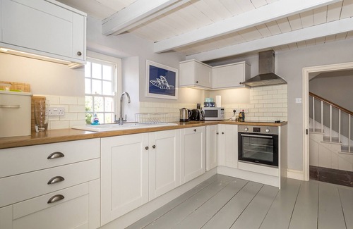 St Brides Cabaña | 3 bedroom accommodation in Whitesands, near St Davids