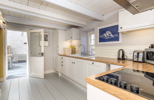 St Brides Cabaña | 3 bedroom accommodation in Whitesands, near St Davids
