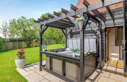 Tea Green Cabaña | 3 bedroom accommodation in Kimpton, near Hitchin