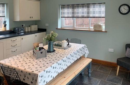 Bodffordd Cabaña | Alojamiento de 3 habitaciones en Tynlon, cerca de Holyhead