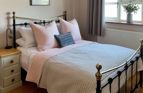 Bodffordd Cabaña | Alojamiento de 3 habitaciones en Tynlon, cerca de Holyhead