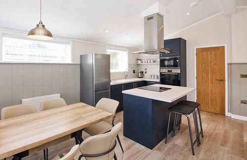 Llanasa Chalet De Esquí | Alojamiento de 3 habitaciones en Talacre, Holywell