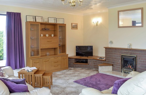 Tal-gareg Cabaña | Alojamiento de 3 habitaciones en Bwlchyfadfa, Talgarreg