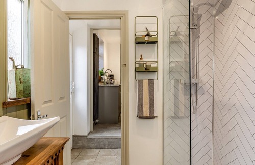 Isle of Portland Cabaña | 3 bedroom accommodation in Portland