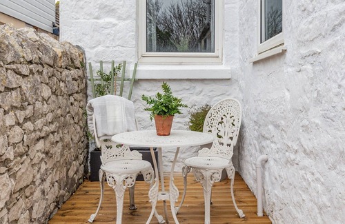 Isle of Portland Cabaña | 3 bedroom accommodation in Portland